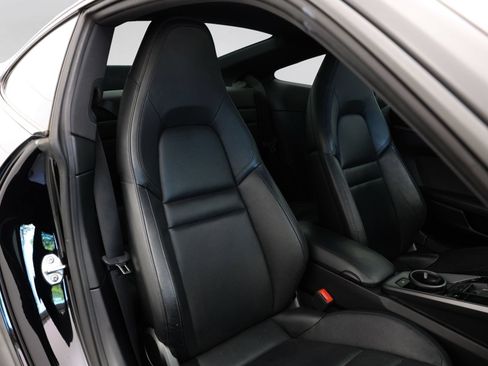 Used 2020 Porsche 911 Carrera RWD image 12