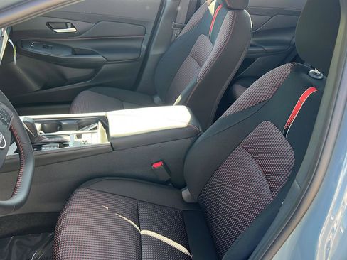New 2026 Nissan Sentra SR w/ Floor Mat Package FWD image 28