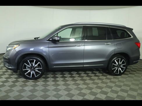 Used 2019 Honda Pilot Touring image 11