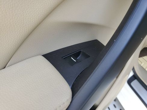 Used 2017 Acura RDX w/ Advance Package FWD image 19