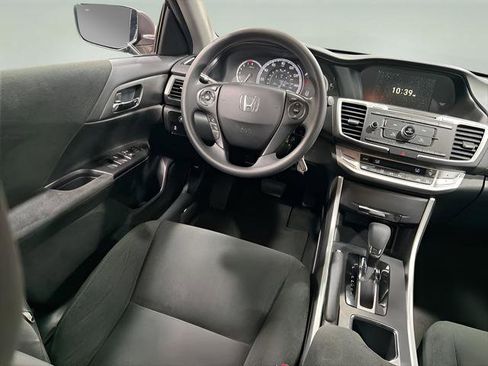 Used 2013 Honda Accord LX image 25