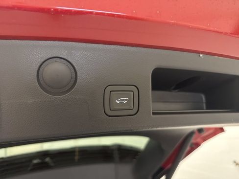 New 2026 GMC Terrain AT4 w/ Convenience Package III AWD/4WD image 8