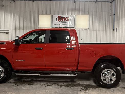 Used 2024 RAM 2500 Big Horn w/ Bed Utility Group image 14