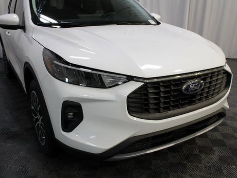 New 2026 Ford Escape SE image 29