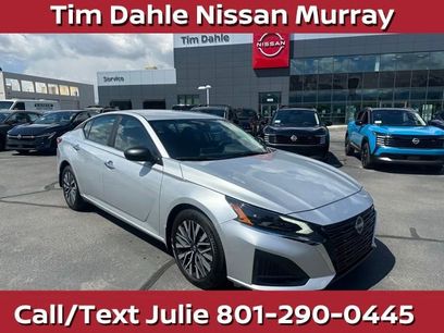 Used 2024 Nissan Altima 2.5 SV