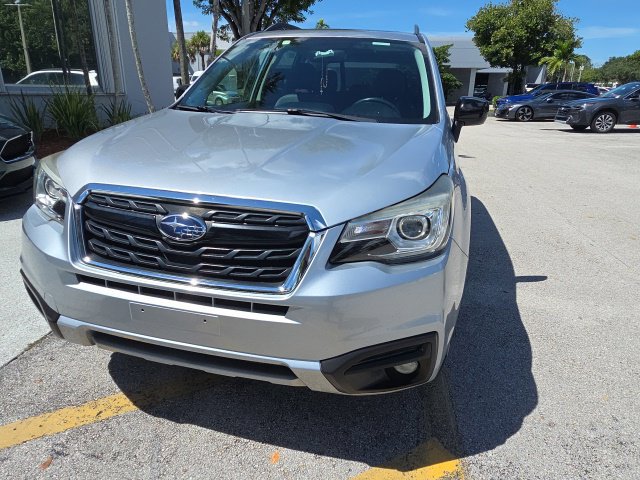 Used 2018 Subaru Forester 2.5i Premium AWD/4WD image 2