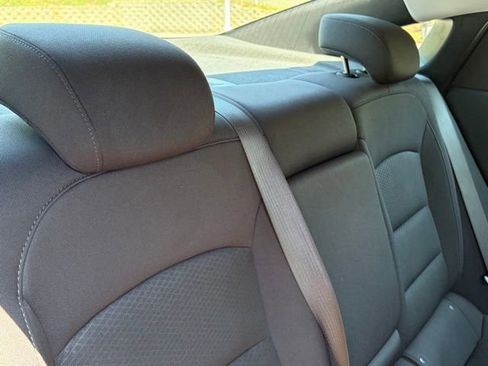 Used 2023 Chevrolet Malibu LT FWD image 28