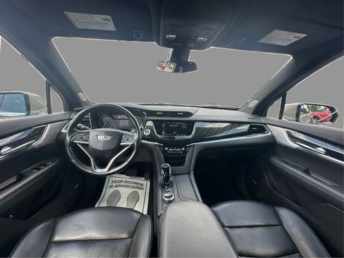 Used 2022 Cadillac XT6 Premium Luxury AWD/4WD image 38
