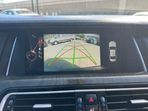 Used 2015 BMW 740i image 14