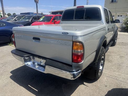 Used 2004 Toyota Tacoma PreRunner w/ SR5 Pkg RWD image 5