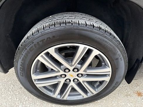 Used 2023 Chevrolet Traverse High Country w/ LPO, Floor Liner Package AWD/4WD image 34