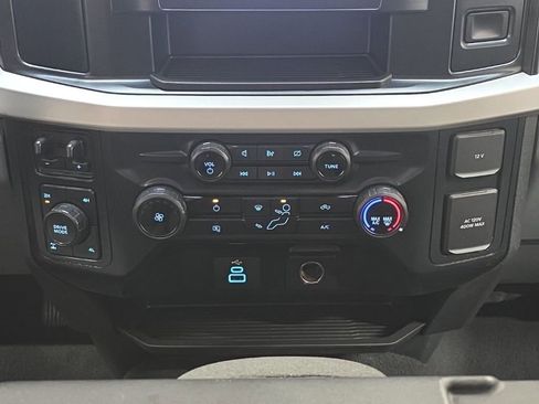 Used 2023 Ford F250 XLT w/ FX4 Off-Road Package AWD/4WD image 22