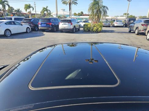 Used 2012 Mercedes-Benz C 250 Sport image 10