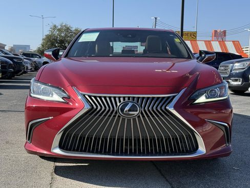 Used 2021 Lexus ES 250 w/ Premium Package image 3