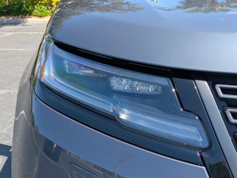 Used 2024 Land Rover Range Rover Velar Dynamic SE AWD/4WD image 9