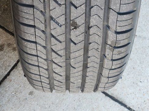 Used 2023 Chevrolet Traverse Premier w/ LPO, Floor Liner Package image 19