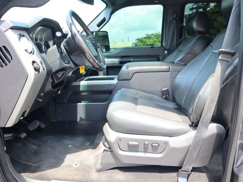 Used 2016 Ford F250 Lariat w/ Lariat Ultimate Package AWD/4WD image 14