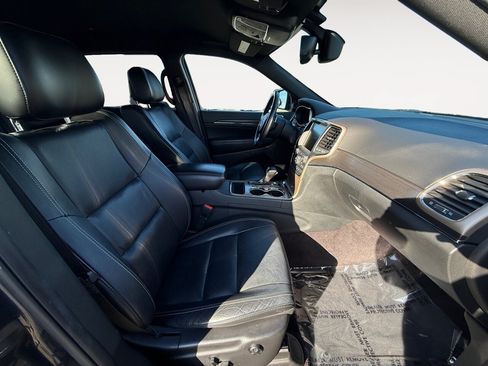 Used 2016 Jeep Grand Cherokee Limited RWD image 16