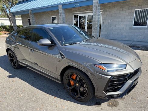 Used 2021 Lamborghini Urus Base AWD 4dr SUV image 9