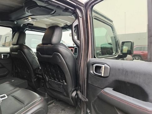 Used 2020 Jeep Wrangler Unlimited Rubicon w/ LED Lighting Group AWD/4WD image 14
