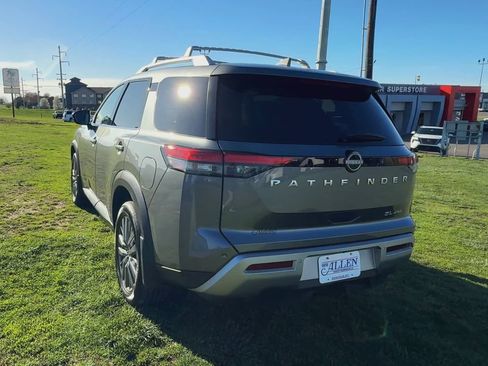 Used 2025 Nissan Pathfinder SL w/ SL Premium Package image 6