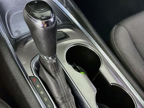 Used 2019 Chevrolet Malibu LT FWD image 25