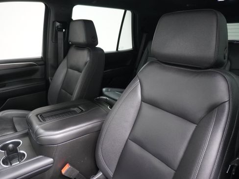 Used 2023 Chevrolet Tahoe LT w/ Luxury Package image 9