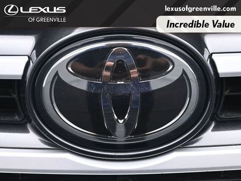 Used 2019 Toyota Highlander XLE image 30