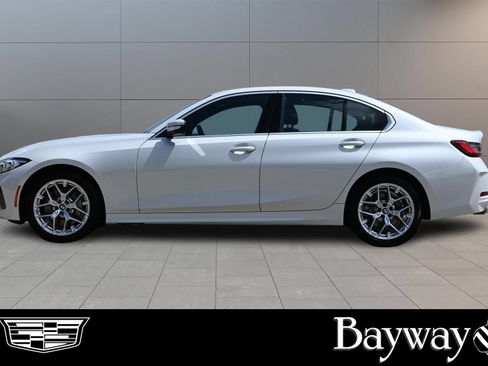 Used 2026 BMW 330i Sedan RWD image 5