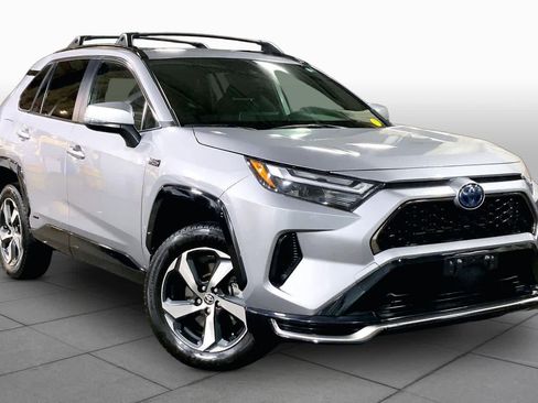 Used 2024 Toyota RAV4 SE w/ Weather & Moonroof Package AWD/4WD image 3