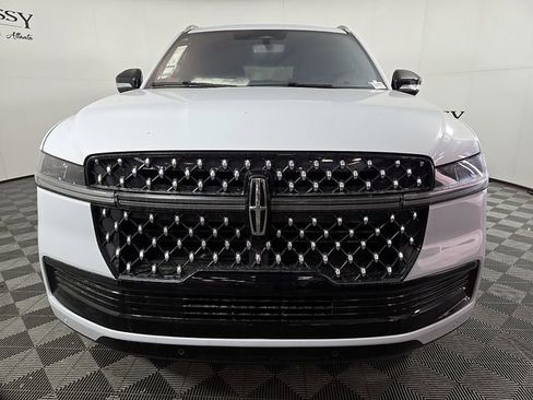 New 2025 Lincoln Navigator Black Label image 2