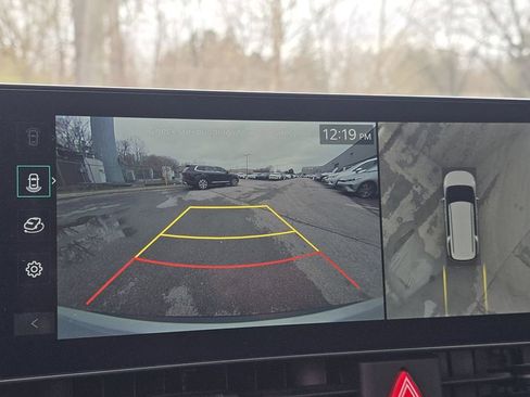 Used 2025 Kia Carnival SX w/ SX Dark Edition Package image 29