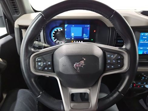 Used 2022 Ford Bronco Wildtrak image 18