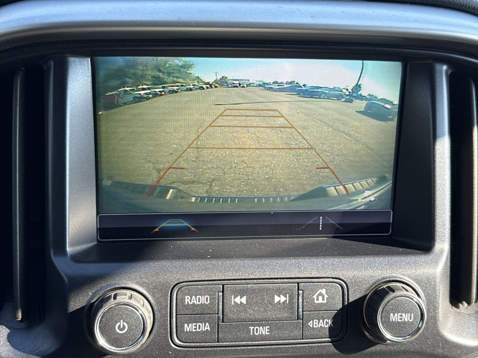 Used 2018 Chevrolet Colorado LT w/ LT Convenience Package RWD image 20