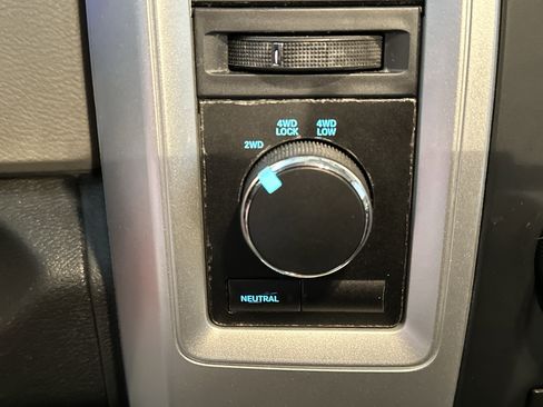 Used 2012 RAM 1500 Classic SLT w/ Popular Equipment Group image 32