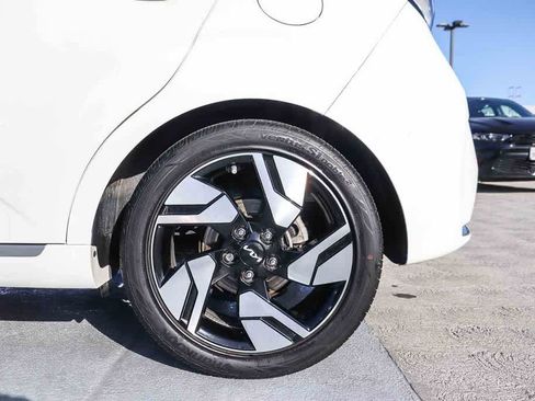 Used 2023 Kia Soul GT-Line FWD image 7