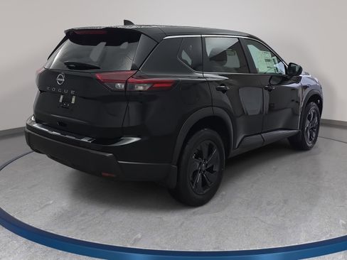 New 2026 Nissan Rogue SV FWD image 5
