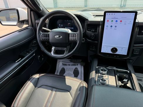 Used 2024 Ford Expedition Max Limited AWD/4WD image 29
