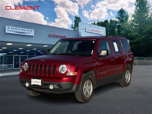 Used 2016 Jeep Patriot Sport image 1