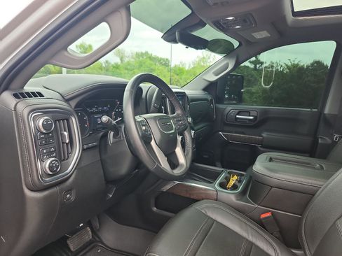 Used 2022 GMC Sierra 2500 Denali w/ Denali Ultimate Package image 18