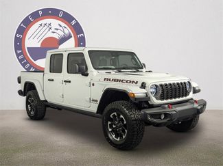 New 2025 Jeep Gladiator Rubicon w/ Safety Group video 2