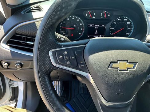 Used 2023 Chevrolet Malibu LT FWD image 12