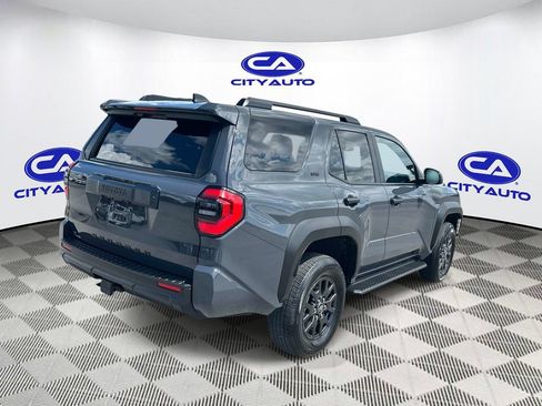 Used 2025 Toyota 4Runner SR5 AWD/4WD image 4