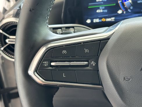 Used 2025 Chevrolet Equinox LT w/ Convenience Package II image 11