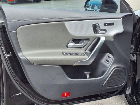 Used 2020 Mercedes-Benz CLA 250 image 26