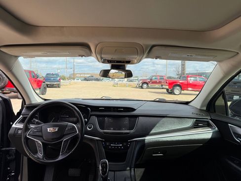 Used 2018 Cadillac XT5 Premium Luxury image 24