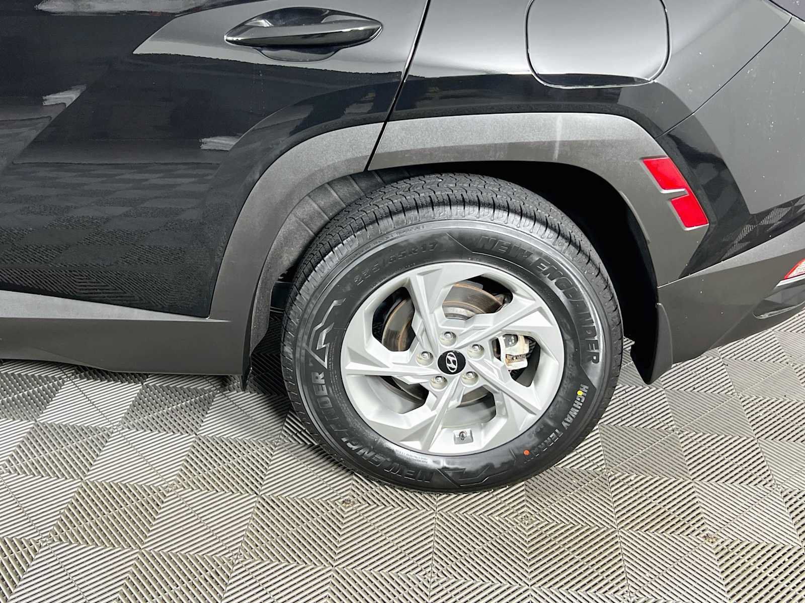 Certified 2024 Hyundai Tucson SEL AWD/4WD image 30