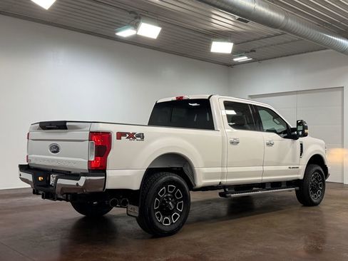 Used 2019 Ford F250 Lariat w/ Lariat Ultimate Package image 4