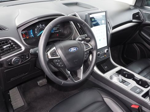 Used 2024 Ford Edge SEL w/ Convenience Package image 12