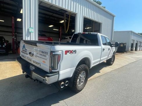 Used 2019 Ford F250 XL w/ Power Equipment Group AWD/4WD image 8